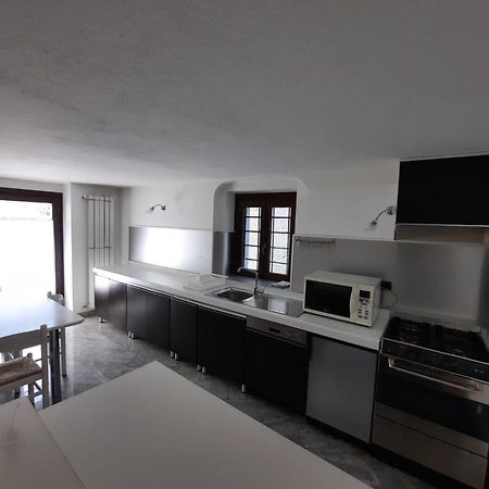 Al Castel Bed & Breakfast Pont-Saint-Martin Exterior foto