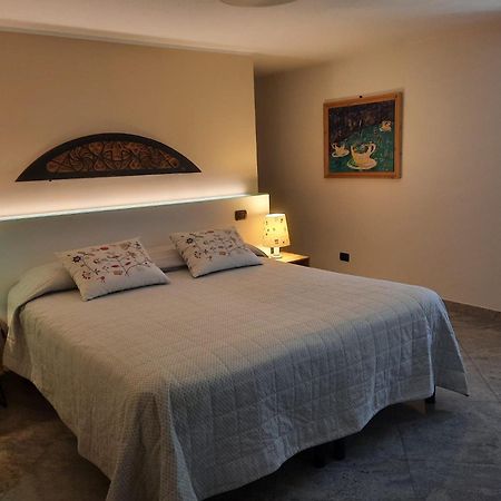 Al Castel Bed & Breakfast Pont-Saint-Martin Exterior foto