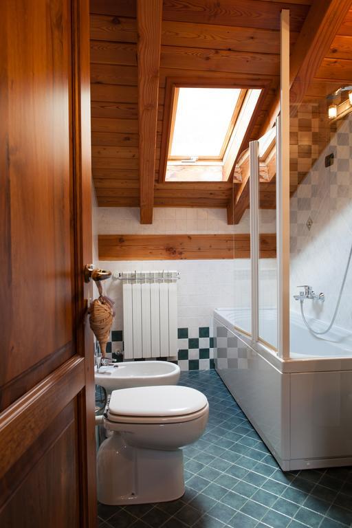 Al Castel Bed & Breakfast Pont-Saint-Martin Cameră foto
